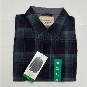 Weatherproof Men's Navy and Red Plaid Shirt. NWT, size XL